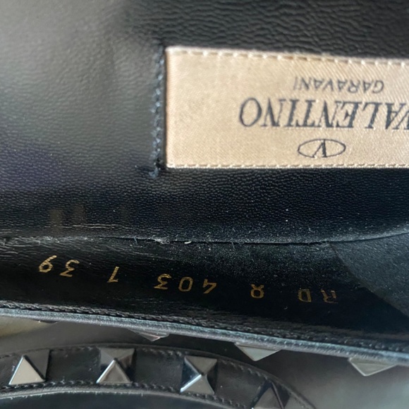 Valentino Rockstud Noir Pointed Flats - Picture 5 of 8